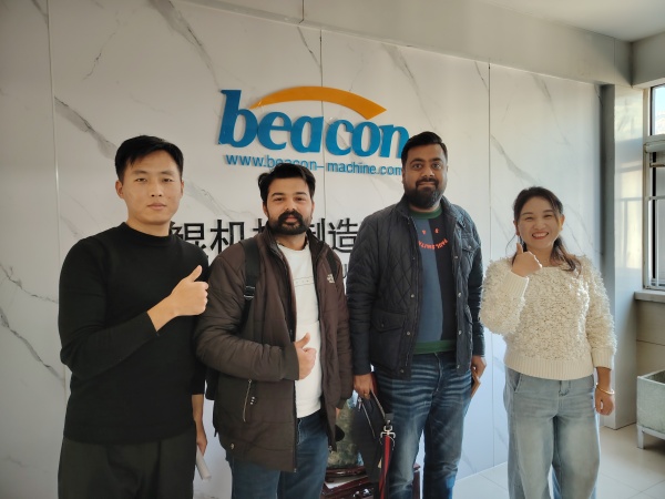 Beacon Machine： Вместе с индийскими заказчиками изготовили дизельное топливо